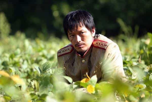 نقد و بررسی فیلم به دونگ‌ماک‌گول خوش‌آمدید (2005) | چی‌بینو