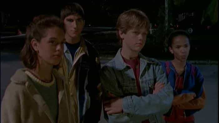 نقد و بررسی قسمت سریال حمله کدوهای هالووین  | چی‌بینو