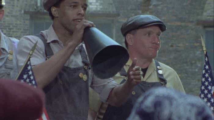 نقد و بررسی فیلم کف خونین محصول سال 2007 | چی‌بینو