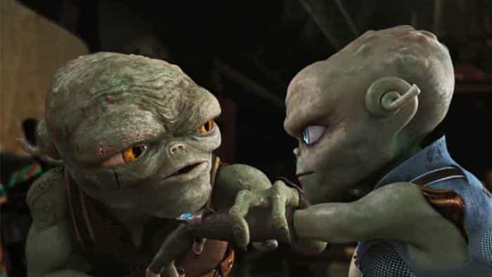 نقد و بررسی فیلم بیگانگان در اتاق زیر شیروانی (2009)