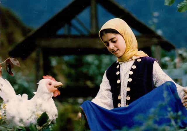نقد و بررسی فیلم گلنار محصول سال 1989 | چی‌بینو