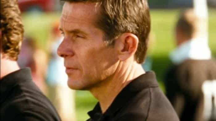 نقد و بررسی فیلم همیشه قوی محصول سال 2008 | چی‌بینو