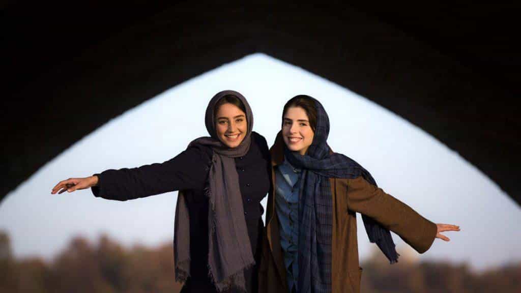 نقد و بررسی فیلم سال دوم دانشکده‌ی من (2019) | چی‌بینو