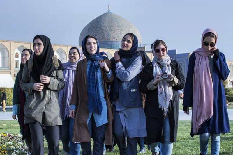 نقد و بررسی فیلم سال دوم دانشکده‌ی من (2019) | چی‌بینو