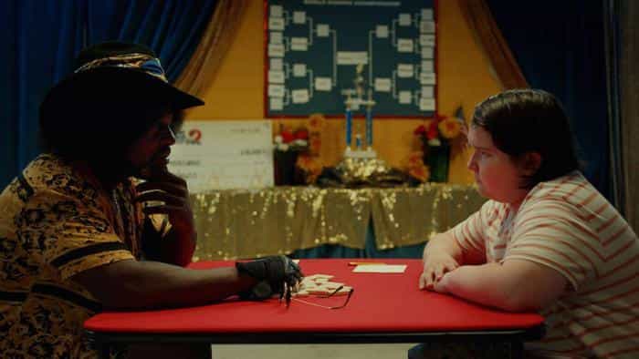 نقد و بررسی فیلم DOMINO: نبرد استخوان ها (2021) | چی‌بینو