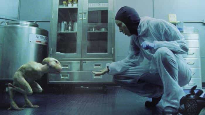 نقد و بررسی فیلم پیوند محصول سال 2009 | چی‌بینو