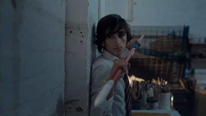 نقد و بررسی فیلم تعطیلات مدرسه تا ابد (2021) | چی‌بینو
