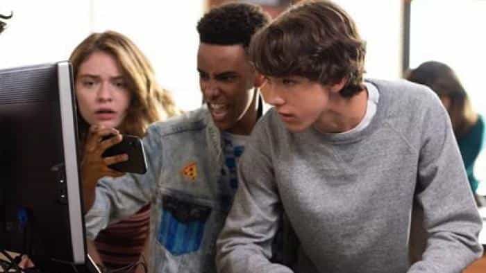 تماشای فیلم قهرمان بازی ساز محصول سال 2021 | چی‌بینو