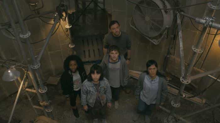 نقد و بررسی سریال دختران کاغذی محصول سال 2022 | چی‌بینو