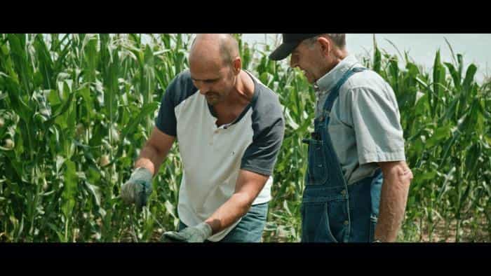 نقد و بررسی فیلم فرشتگان هشت میلیاردی (2019) | چی‌بینو