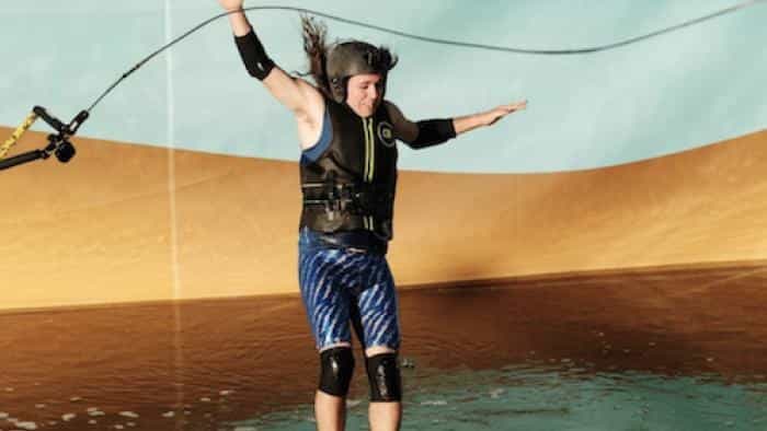 نقد و بررسی سریال توپِ توپخانه محصول سال 2020 | چی‌بینو