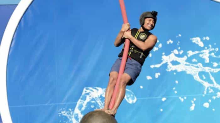 نقد و بررسی سریال توپِ توپخانه محصول سال 2020 | چی‌بینو