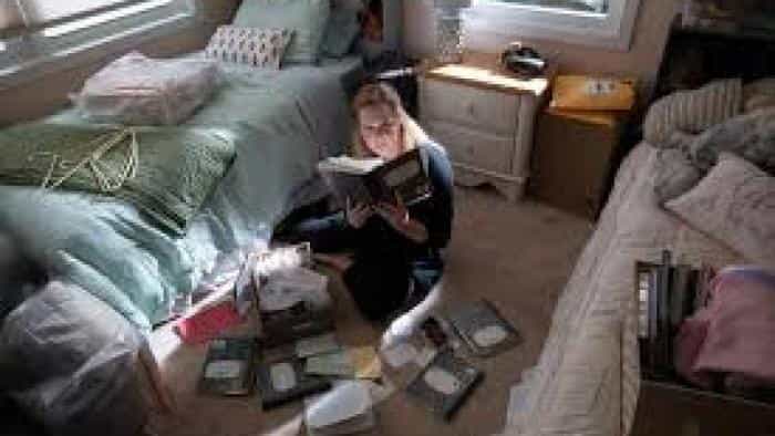 نقد و بررسی سریال زندگی و بث محصول سال 2022 | چیبینو