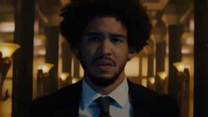 تماشای فیلم دندان های شب محصول سال 2021 | چیبینو