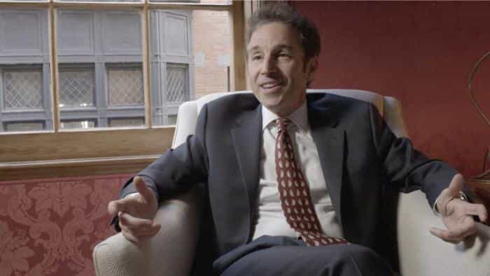 نقد و بررسی فیلم پنگوئنهای قرمز محصول سال 2019 | چیبینو