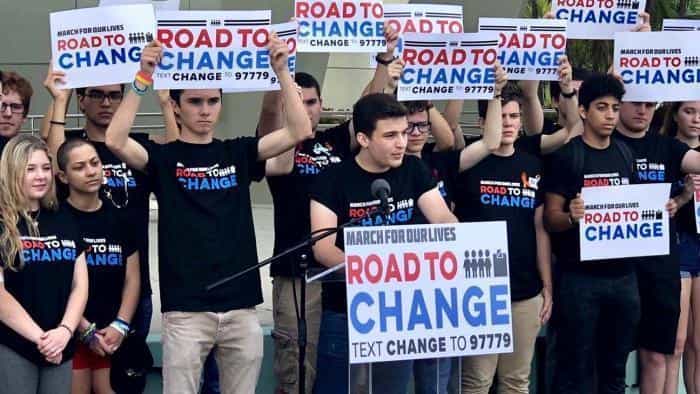 نقد و بررسی فیلم جنبش پارکلند محصول سال 2019 | چیبینو