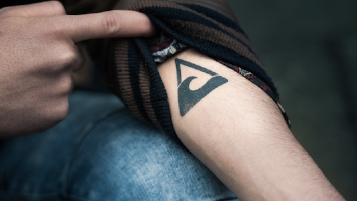 نقد و بررسی سریال ما موج هستیم محصول سال 2019 | چی‌بینو