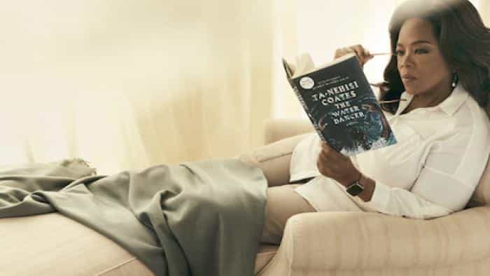 نقد و بررسی سریال کتابخانه اوپرا محصول سال 2019 | چی‌بینو