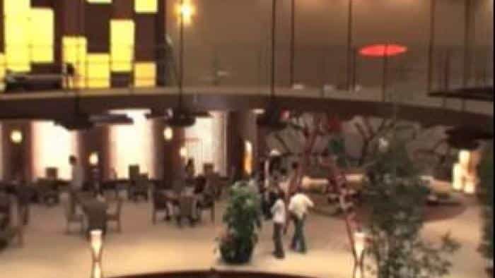 نقد و بررسی سریال خانه عروسک‌ها محصول سال 2009 | چی‌بینو