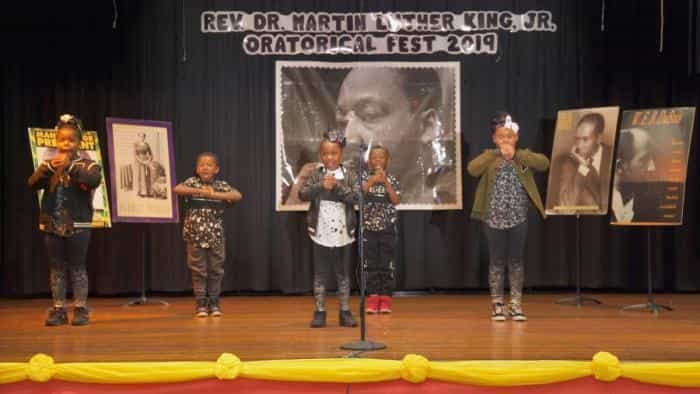 نقد و بررسی فیلم ما رویای هستیم: کودکان ج...(2020) | چی‌بینو