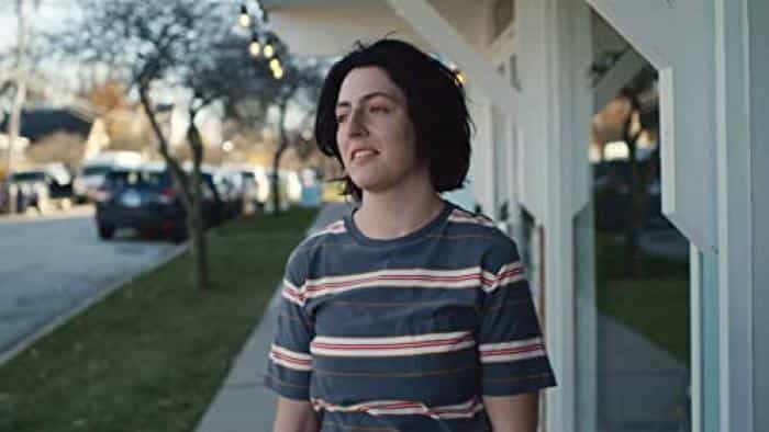 نقد و بررسی فیلم سال بین محصول سال 2022 | چی‌بینو