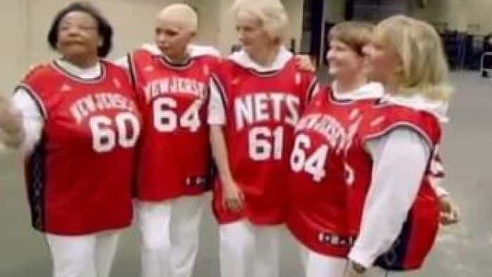 نقد و بررسی فیلم باید برقصم محصول سال 2008 | چی‌بینو