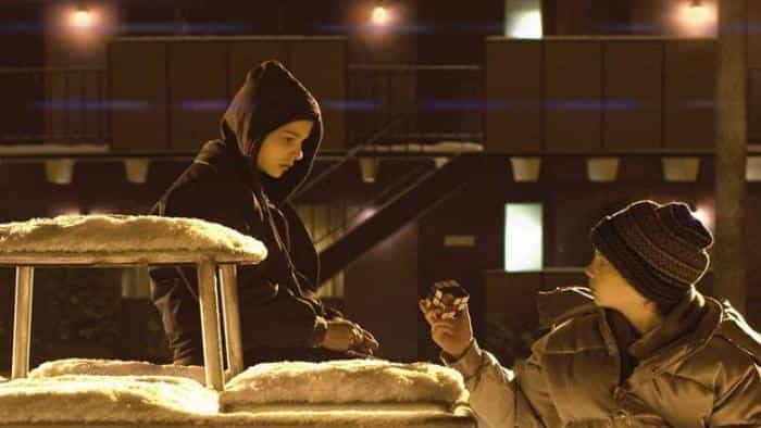 نقد و بررسی فیلم اجازه بده وارد بشم محصول سال 2010 | چی‌بینو