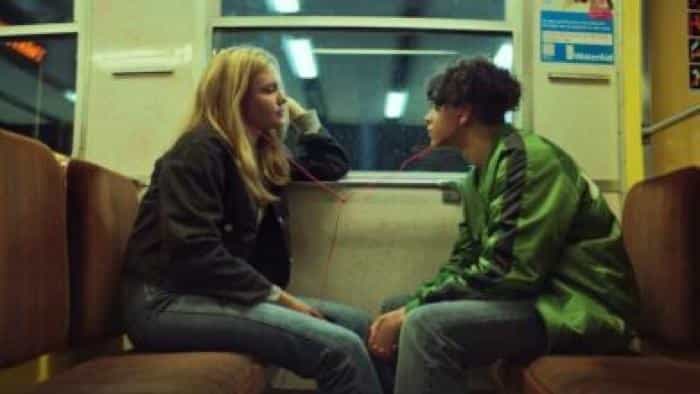 نقد و بررسی فیلم جِیجِی و ای محصول سال 2021 | چیبینو