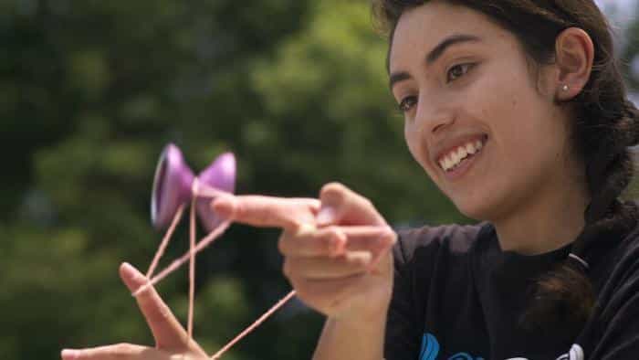 نقد و بررسی سریال ما قهرمانان هستیم محصول سال 2020 | چی‌بینو