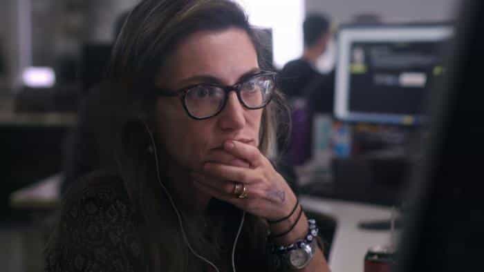 تماشای فیلم در معرض خطر محصول سال 2022 | چی‌بینو