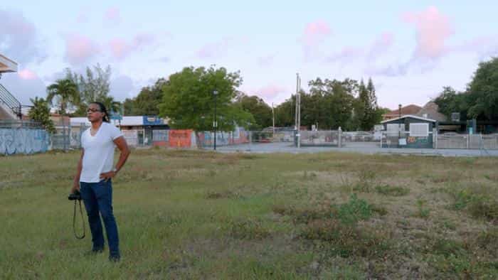 تماشای فیلم در معرض خطر محصول سال 2022 | چی‌بینو