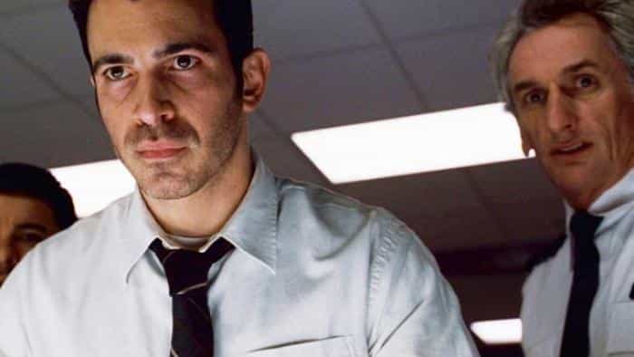 نقد و بررسی فیلم شیطان محصول سال 2010 | چی‌بینو