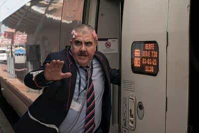 نقد و بررسی فیلم یک قطار شلوغ به مقصد آستوریاس (2021)