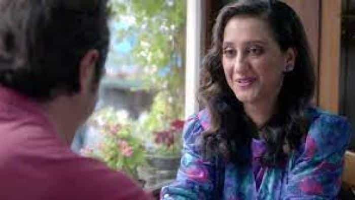 نقد و بررسی فیلم آیا تا به حال سوسک‌های آ...(2021) | چی‌بینو