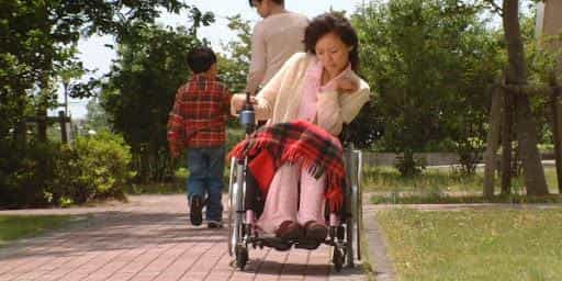 نقد و بررسی سریال یک لیتر اشک محصول سال 2005 | چی‌بینو