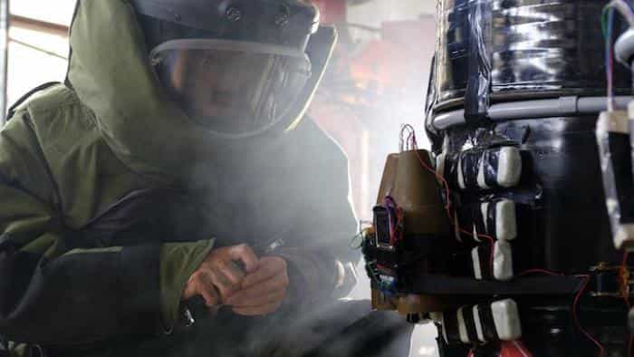 نقد و بررسی سریال مک‌گیور محصول سال 2016 | چی‌بینو