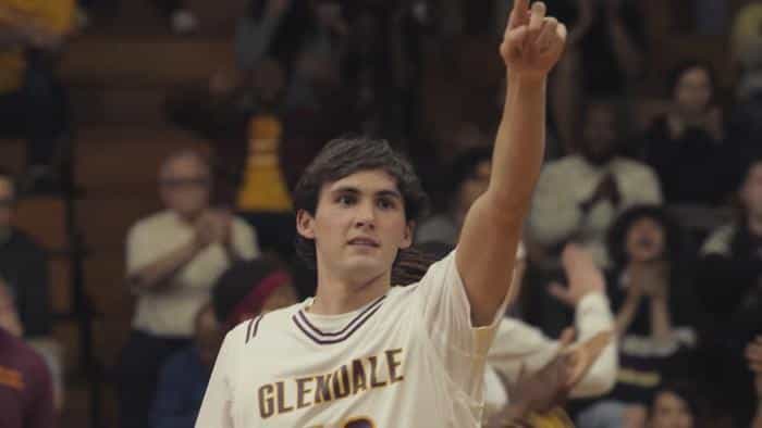 تماشای فیلم جایی در محله کویینز محصول سال 2022 | چی‌بینو