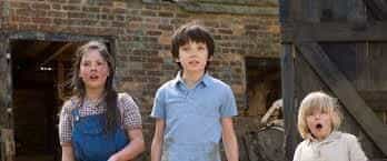 تماشای فیلم بازگشت دایه مکفی محصول سال 2010 | چی‌بینو