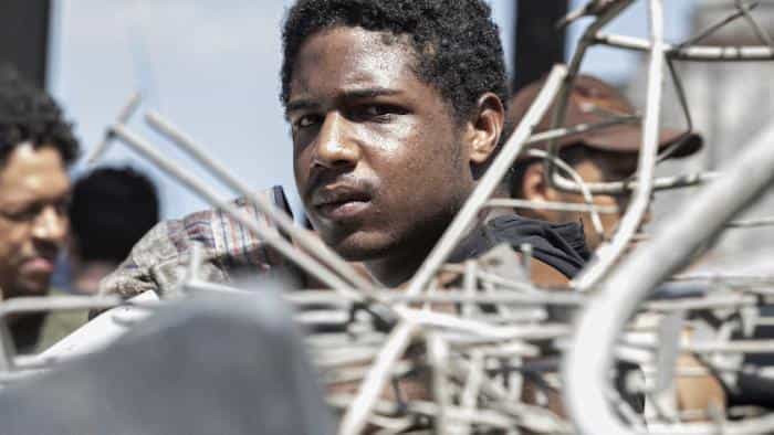 تماشای فیلم هفت زندانی محصول سال 2021 | چی‌بینو