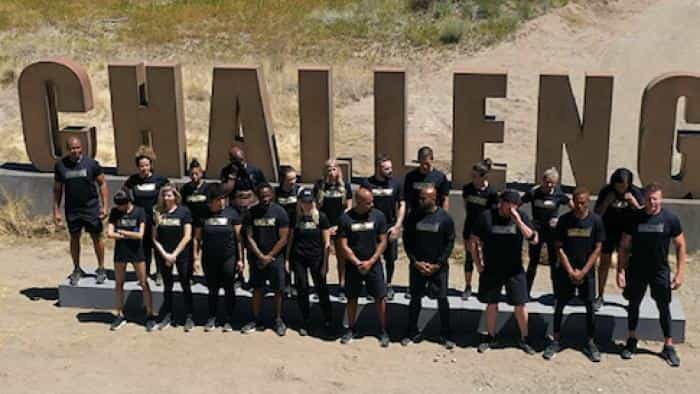 نقد و بررسی سریال چالش: ستارگان همه محصول سال 2021 | چی‌بینو