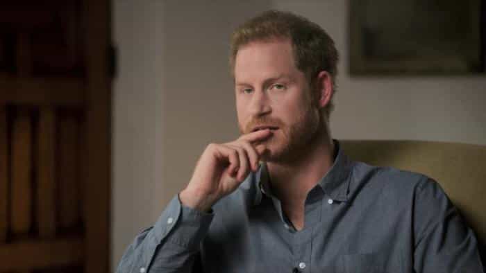 نقد و بررسی سریال آنچه از من نمی‌بینی (2021) | چی‌بینو