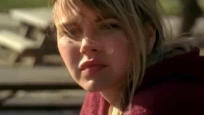 نقد و بررسی فیلم موج زیبا محصول سال 2011 | چیبینو