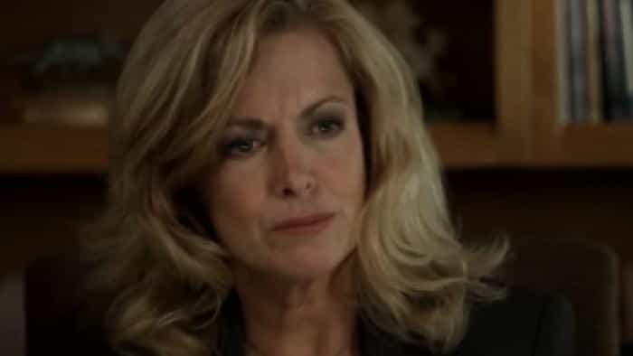 نقد و بررسی فیلم کد آفرینش محصول سال 2010 | چی‌بینو