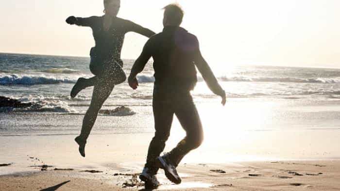 نقد و بررسی فیلم از کنترل خارج شدن محصول سال 2011 | چی‌بینو