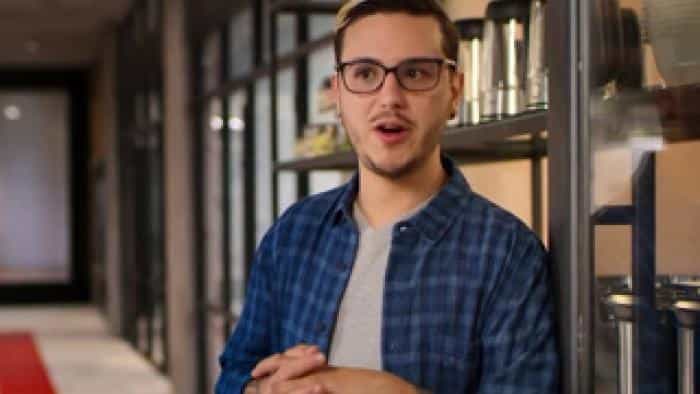 نقد و بررسی سریال مدرسه شکلات محصول سال 2021 | چی‌بینو