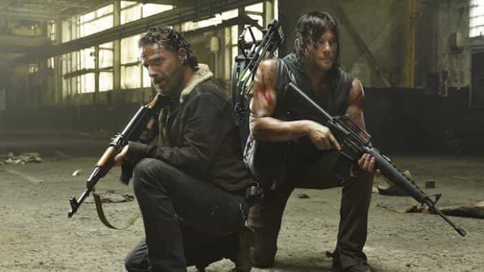 تماشای سریال مردگان متحرک محصول سال 2010 | چی‌بینو