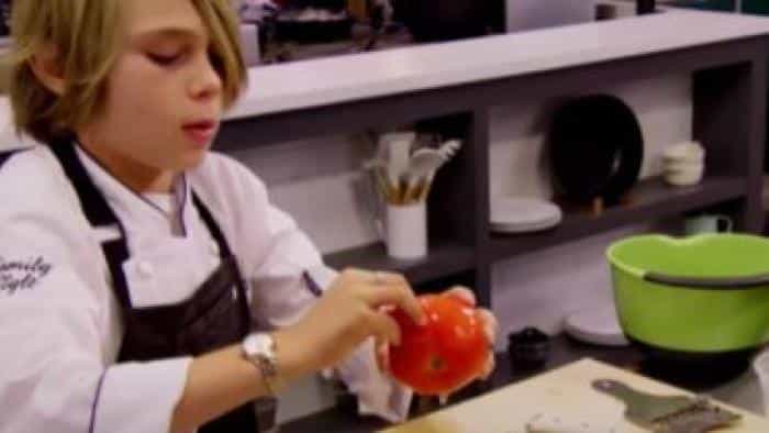 نقد و بررسی سریال آشپز برتر: سبک خانوادگی (2021) | چی‌بینو
