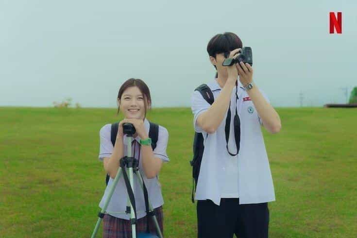 تماشای فیلم دختر قرن بیستم محصول سال 2022 | چی‌بینو