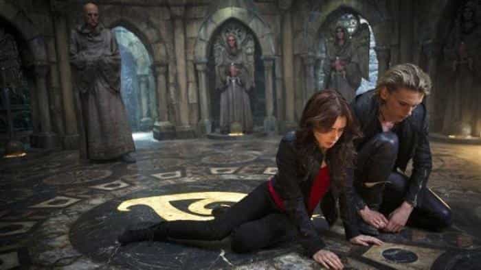 نقد و بررسی فیلم ابزارهای مرگبار: شهر استخوان‌ها (2013)