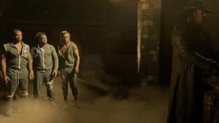 نقد و بررسی فیلم فرار از دفن کننده محصول سال 2021 | چی‌بینو